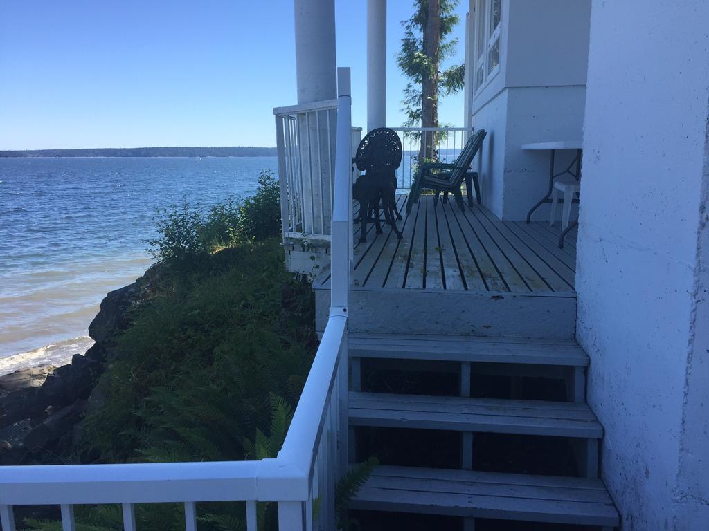 Vancouver Island Castle Cove Inn 슈메이너스 외부 사진